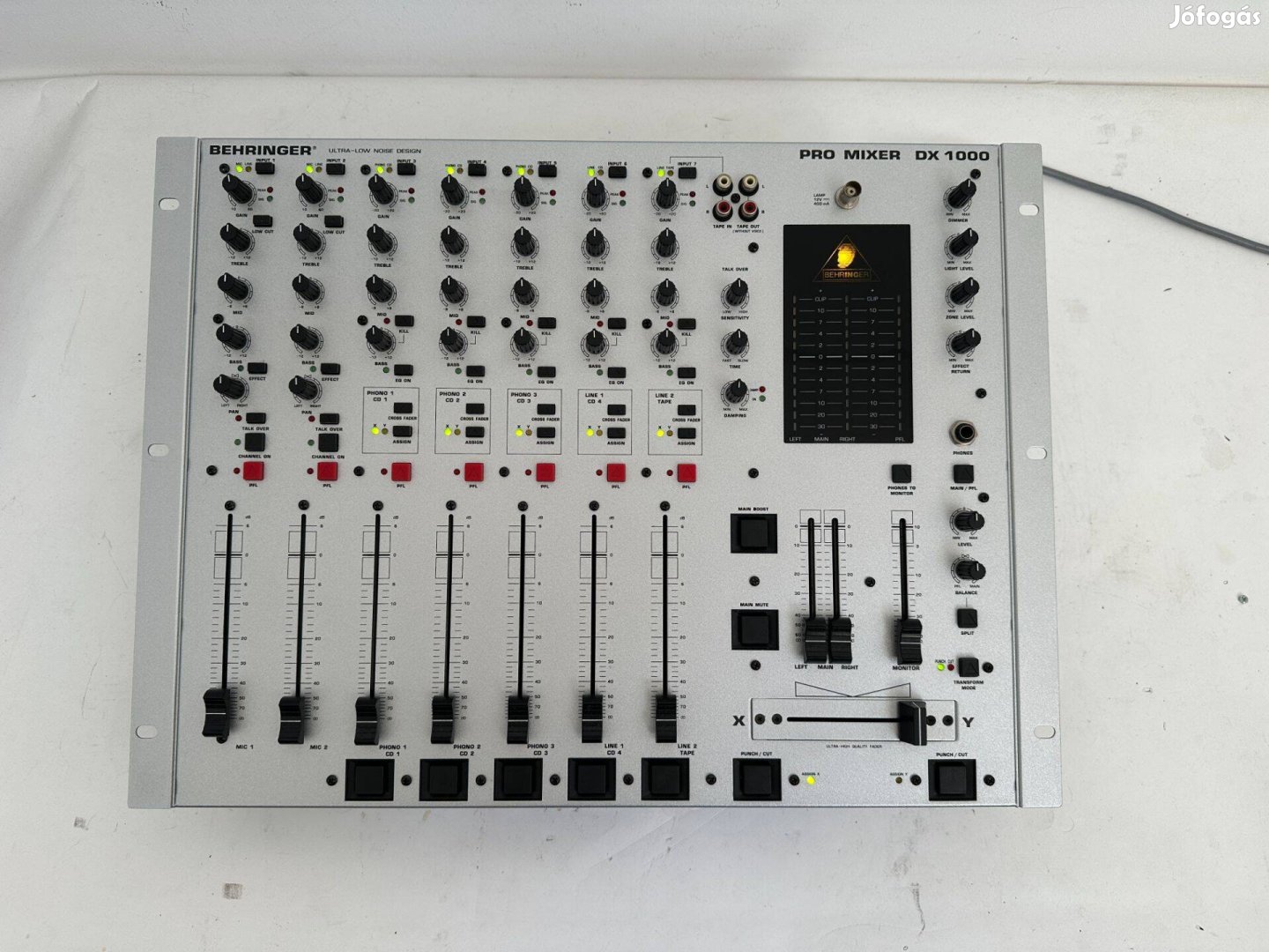 Behringer Pro Mixer DX-1000 keverő
