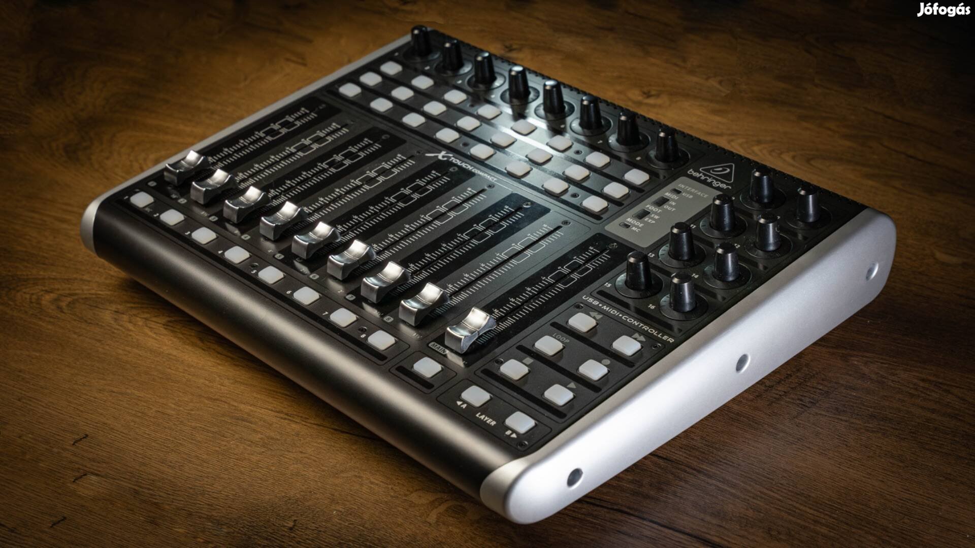 Behringer X Touch Compact Eladó
