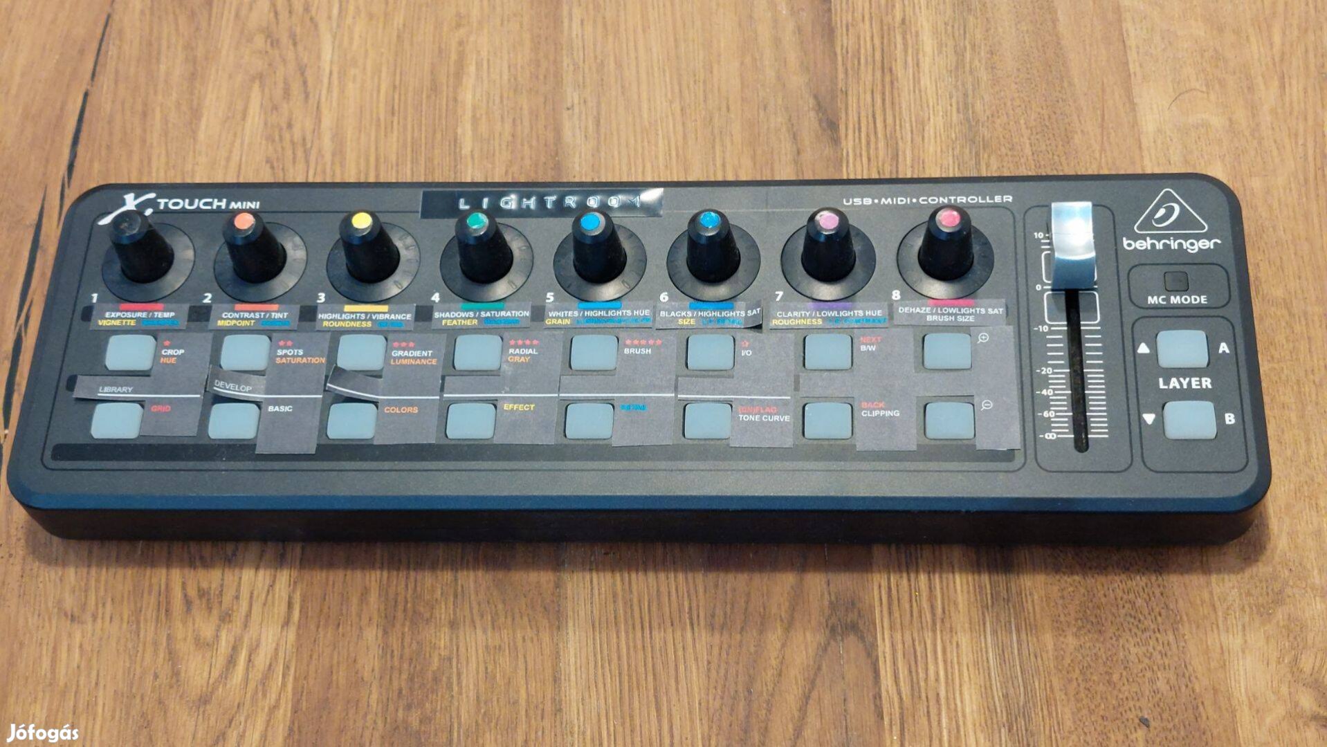 Behringer X-Touch Mini Midi vezérlő