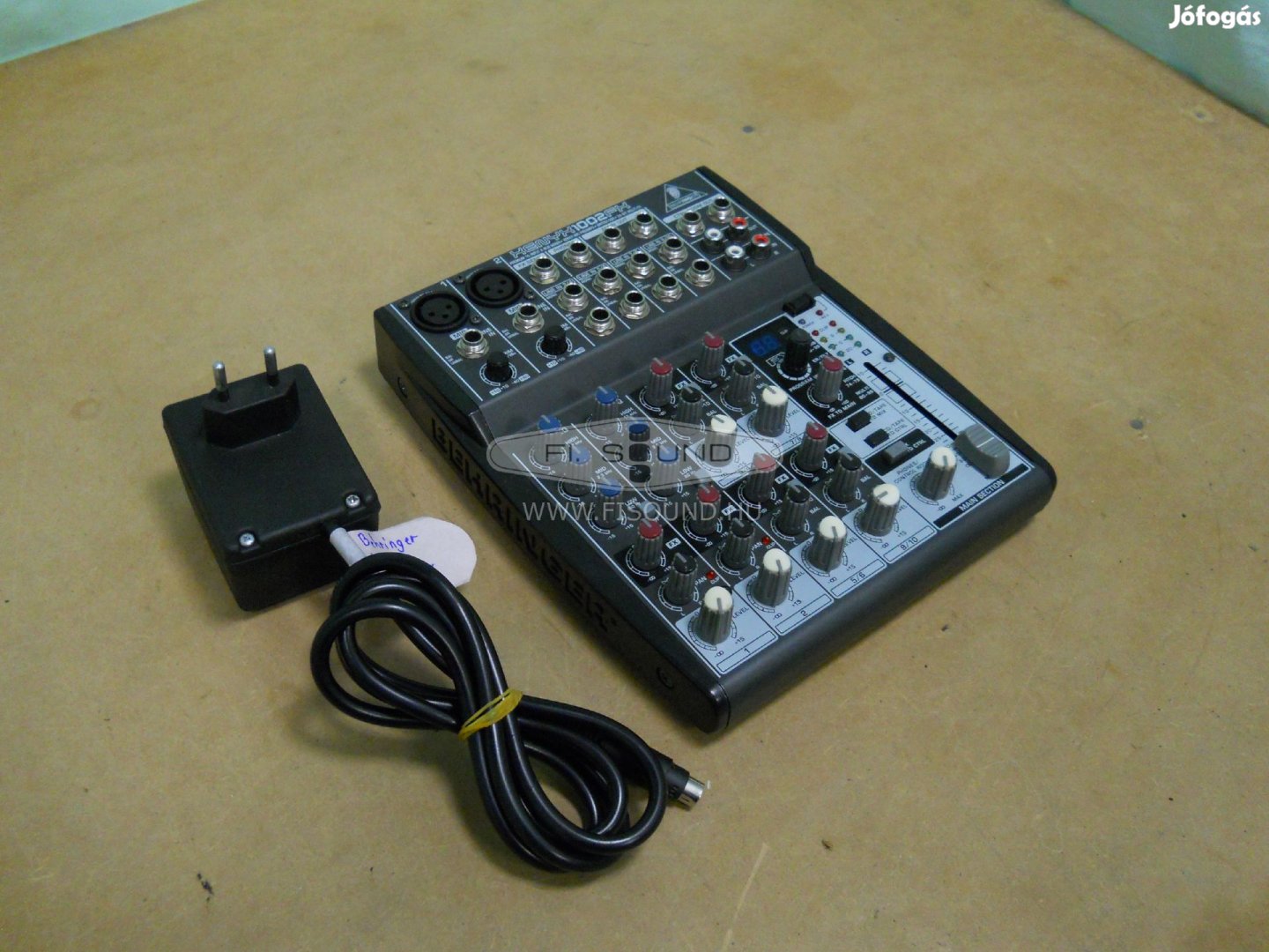 Behringer Xenix X1002FX , 6 csatornás keverő sávonkénti equalizerrel