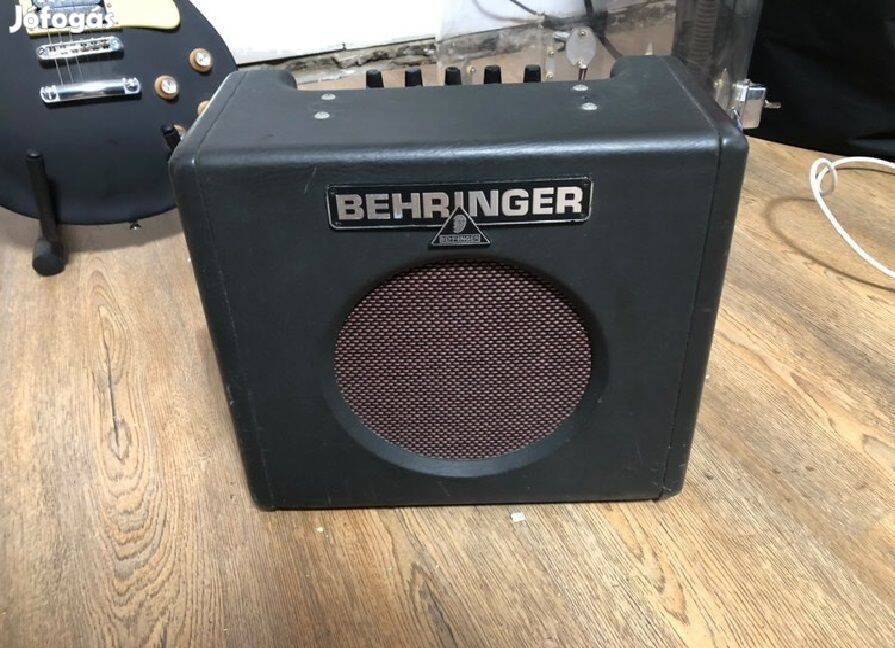 Behringer gitárkombó