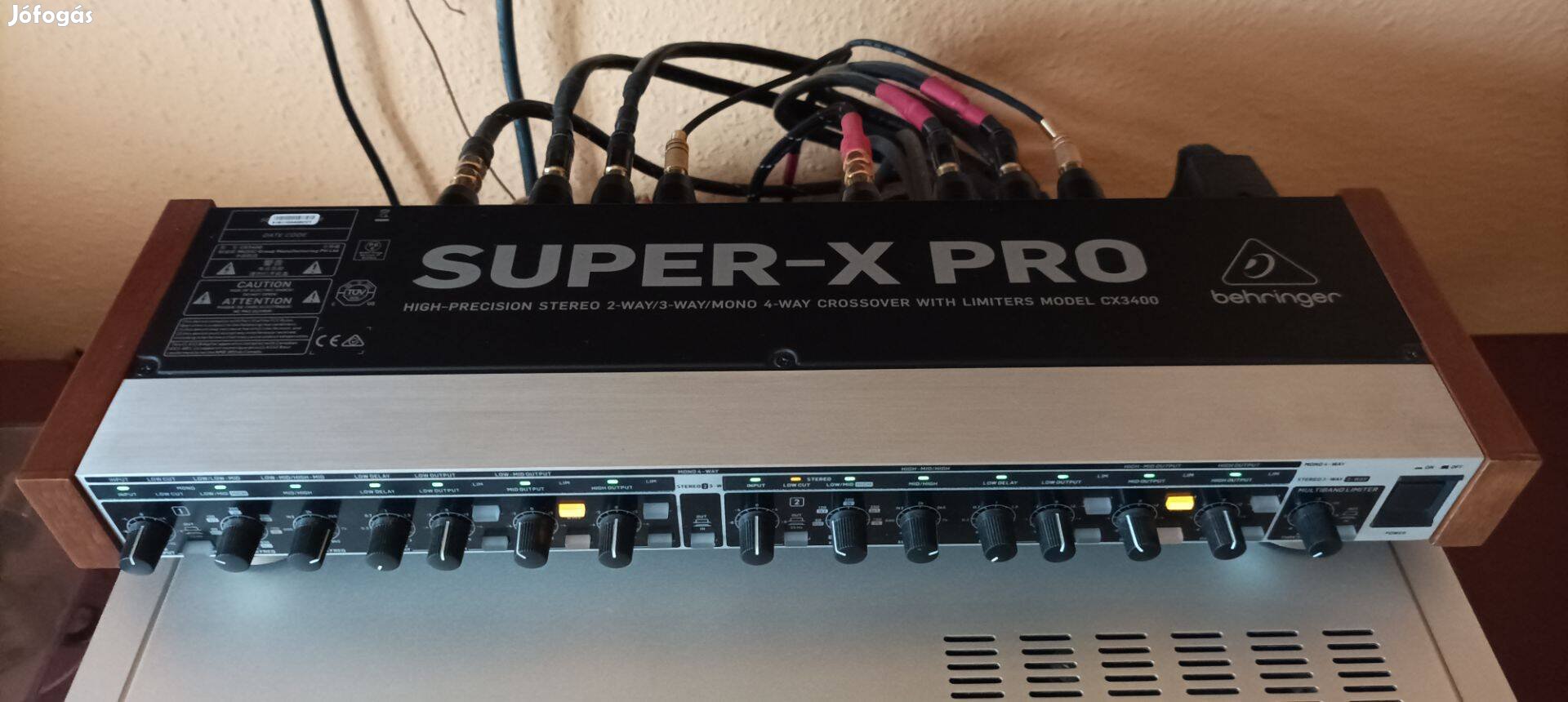 Behringer super-x pro CX 3400 hangváltó