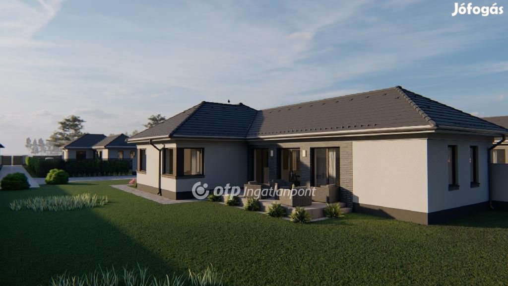 Békéscsabai 95 nm-es ház eladó