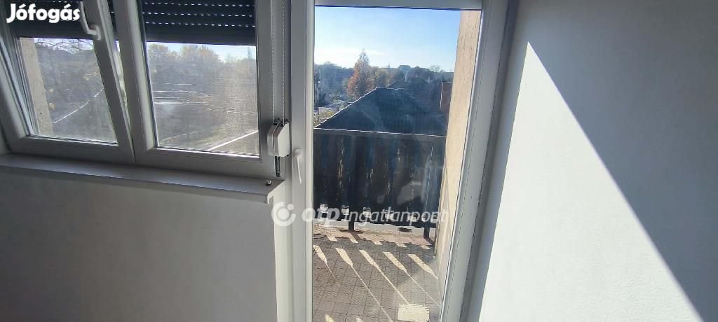 Békéscsabai eladó 151 nm-es lakás
