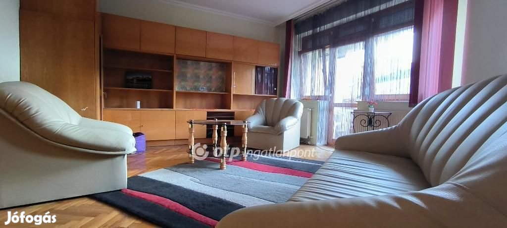 Békéscsabai eladó 54 nm-es lakás