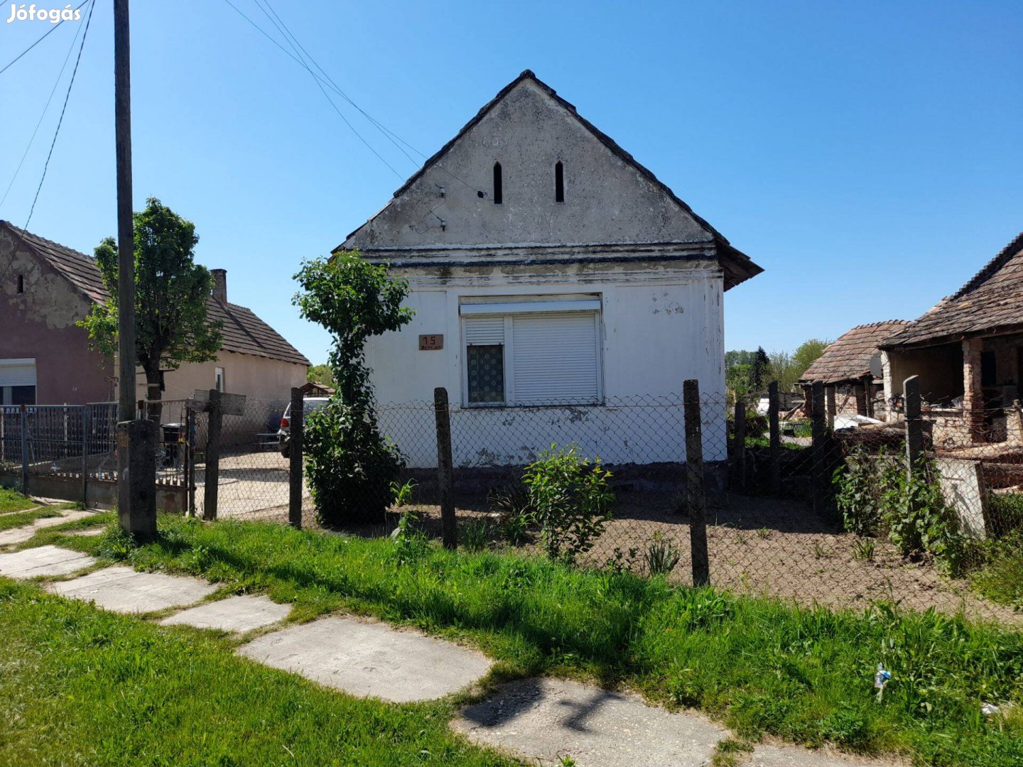 Beköltözhető családi ház eladó