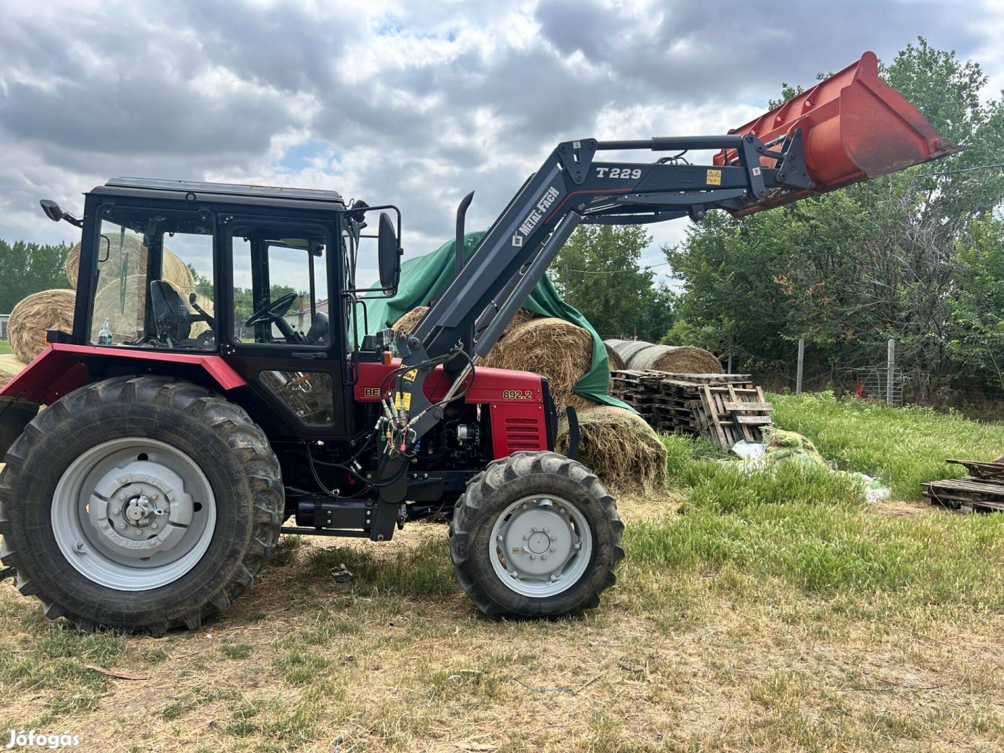 Belarus MTZ 892.2 traktor