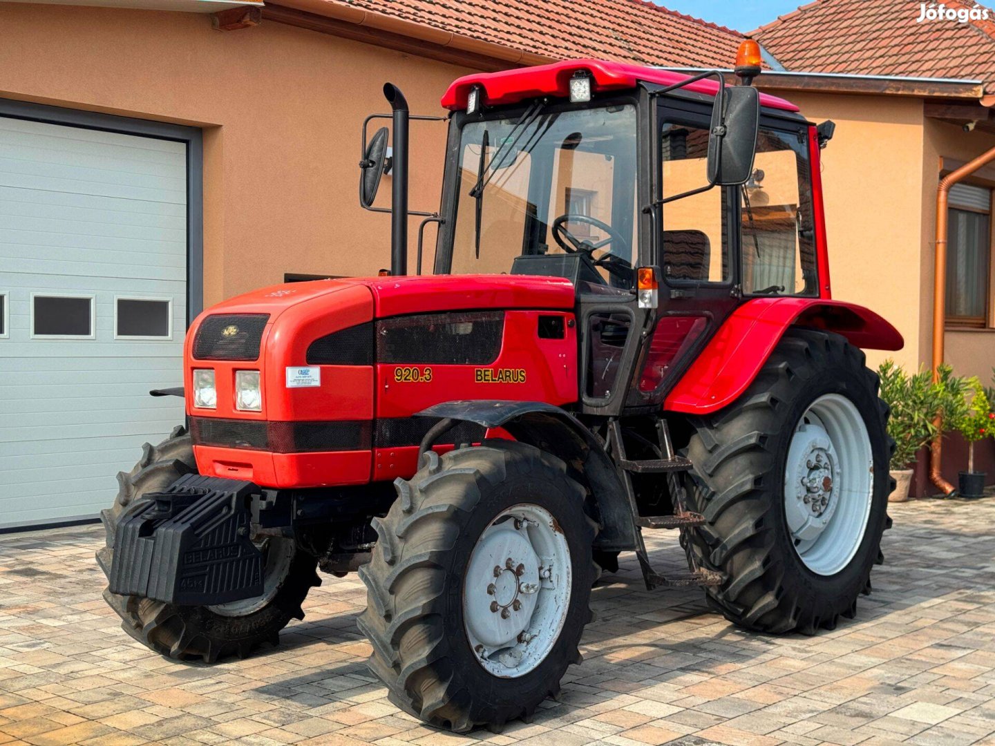 Belarus MTZ 920.3 traktor