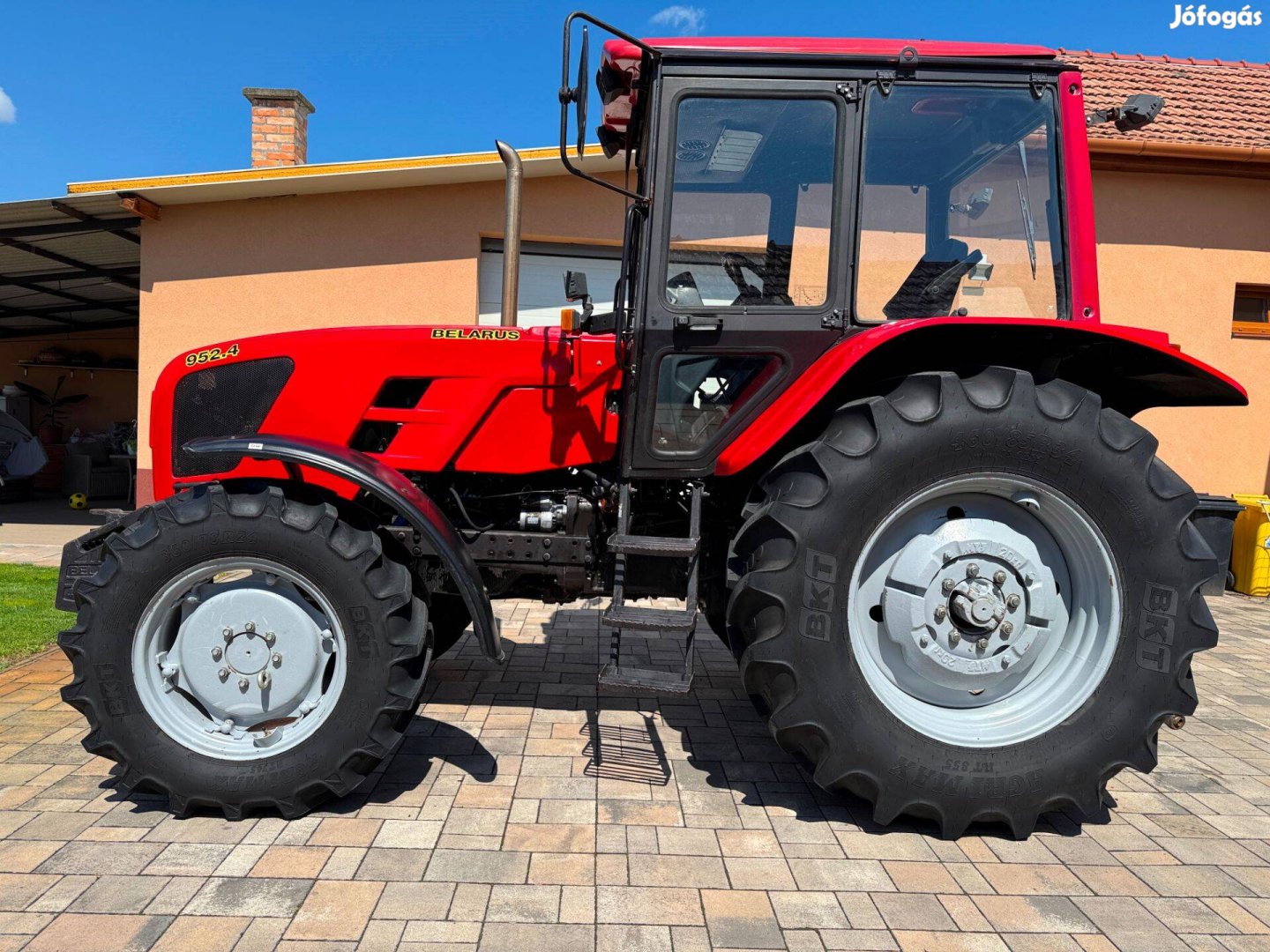 Belarus MTZ 952.4 traktor