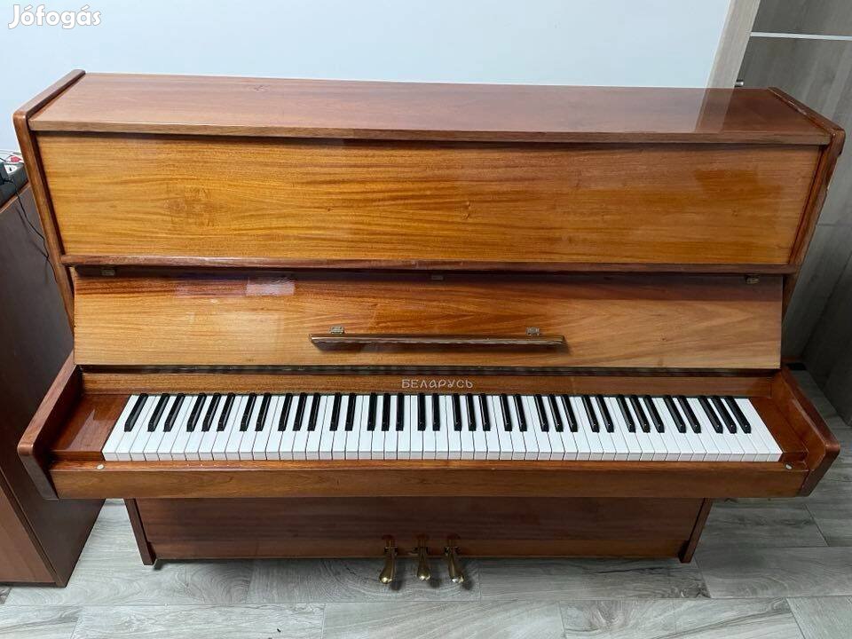 Belarus pianino eladó
