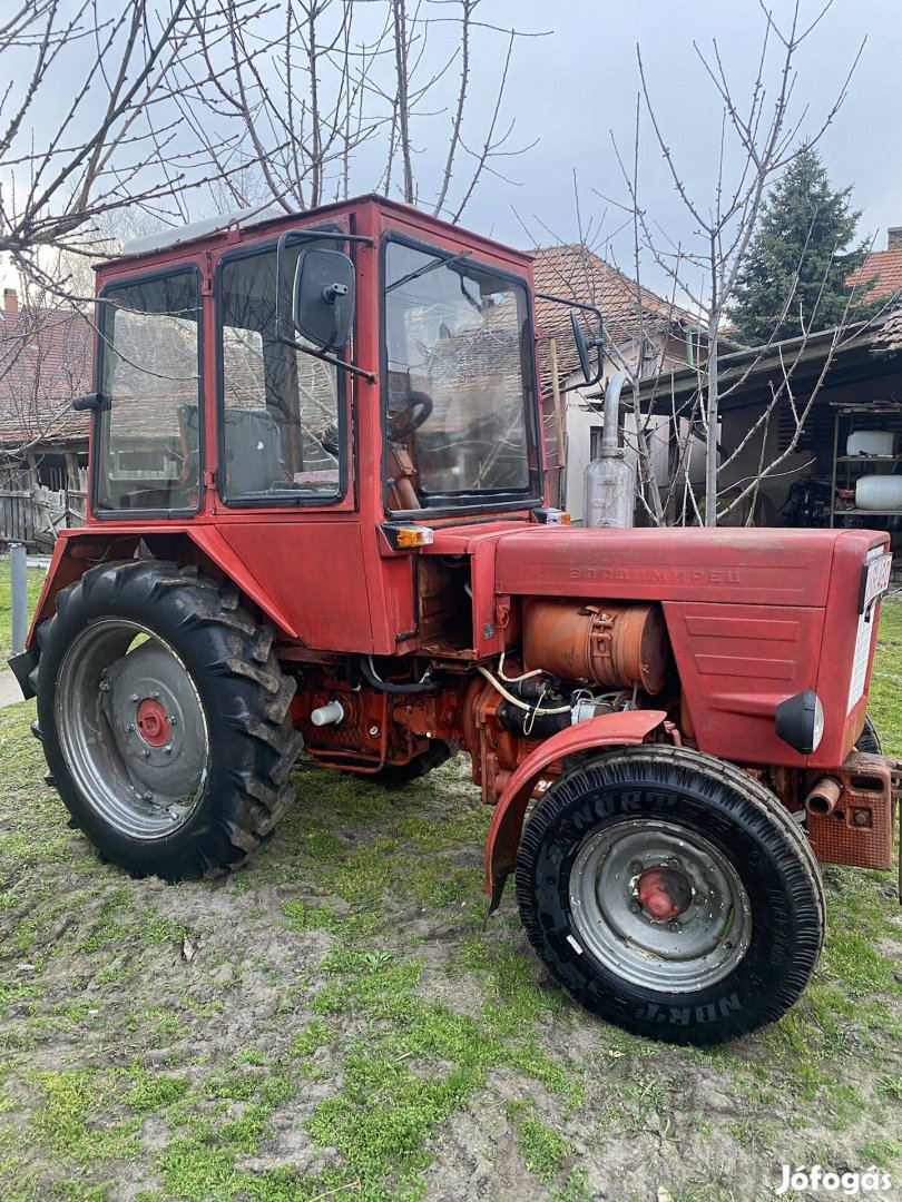 Belarusz T25 traktor