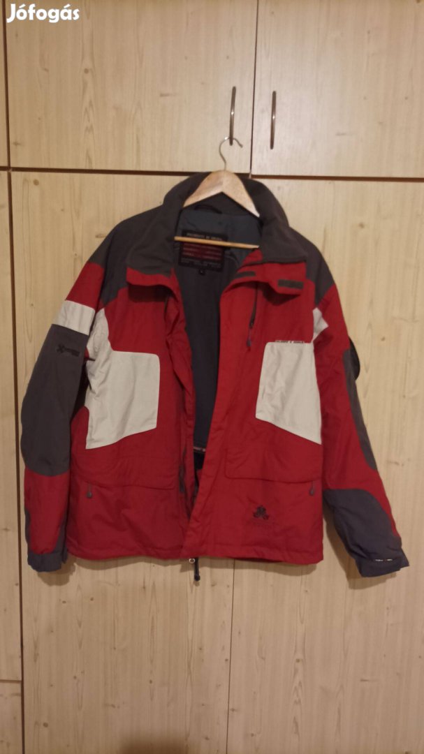 Bélelt kabát Méret L
