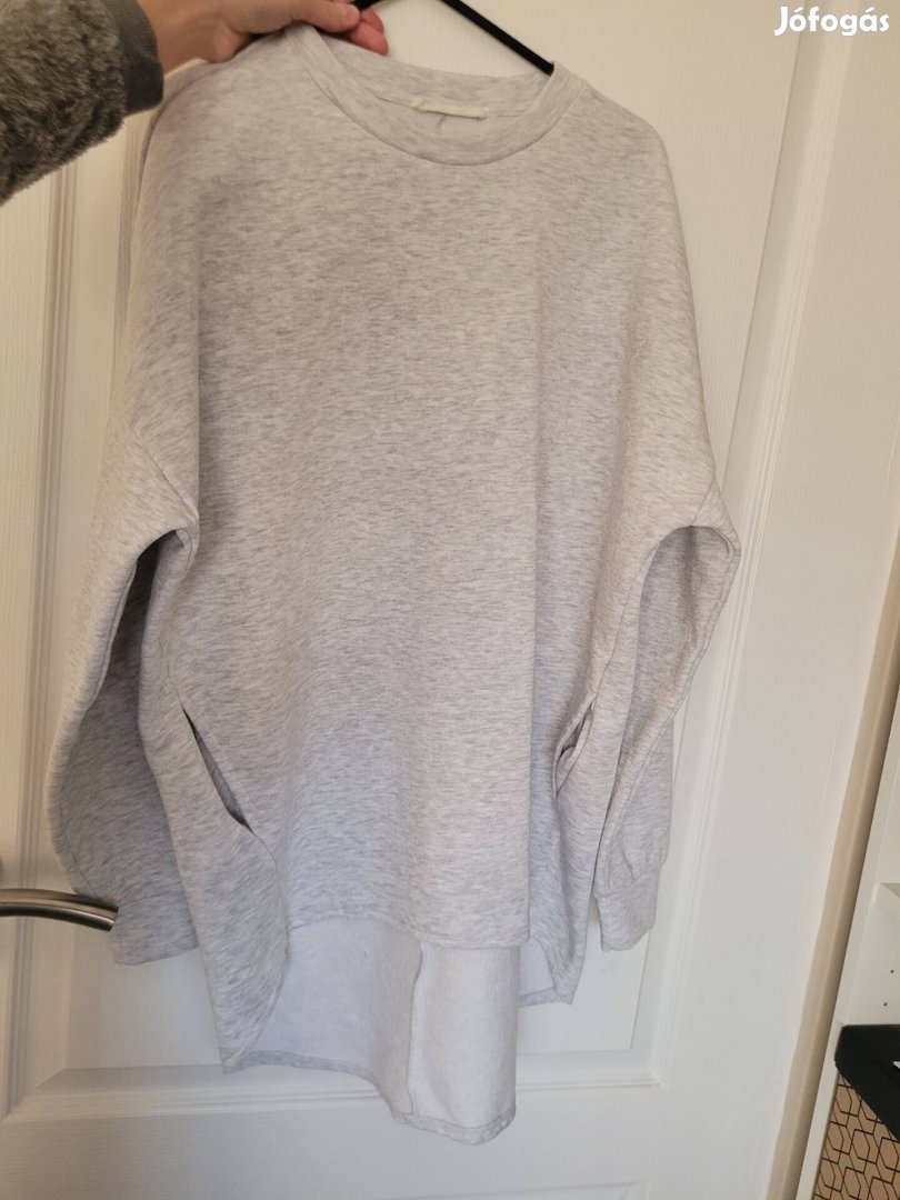 Bélelt pulóver Reserved, XS