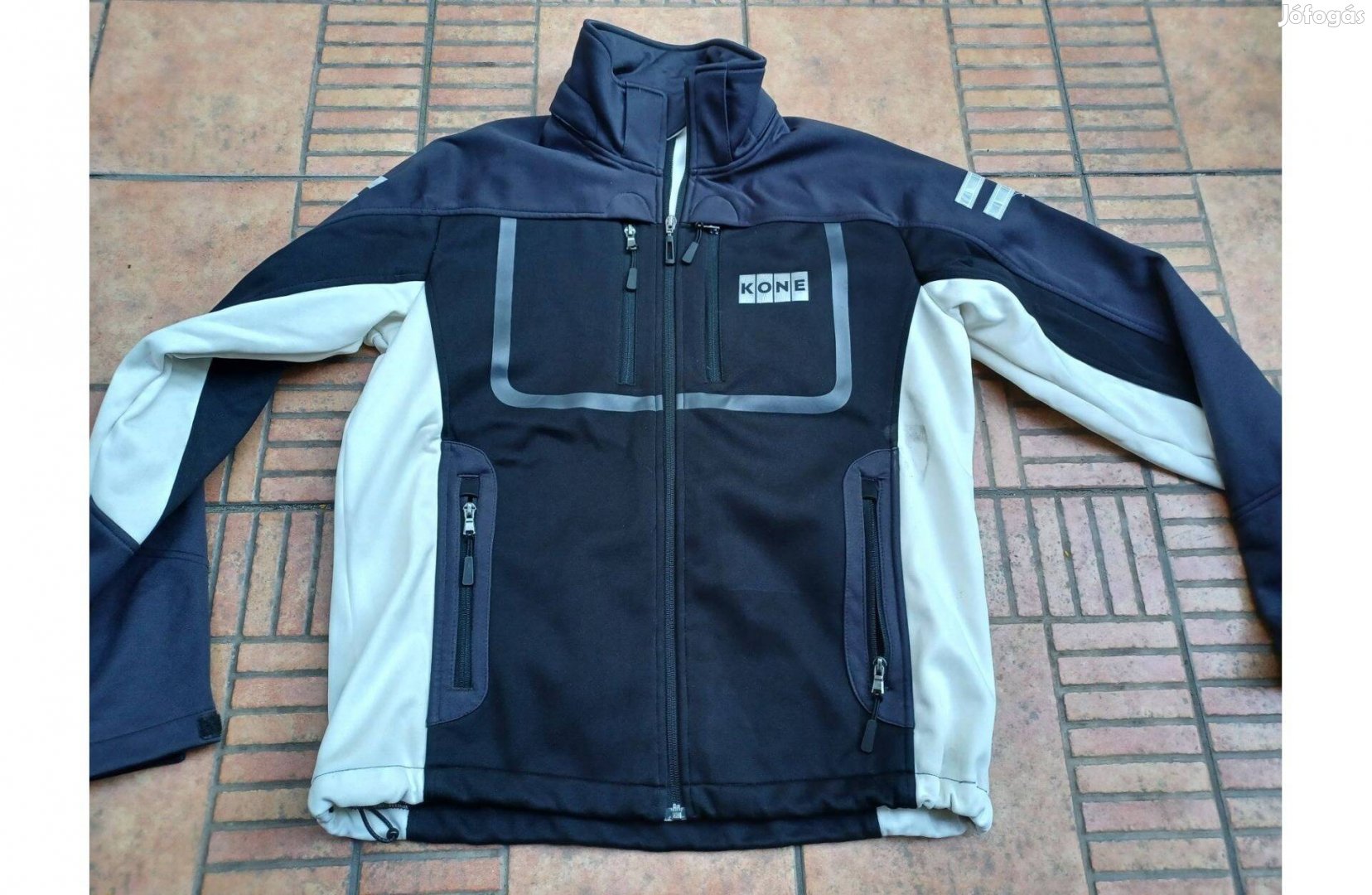 Bélelt softshell kabát XL