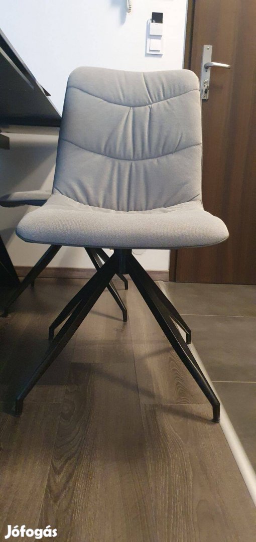 Beliani Ebédlőszékek