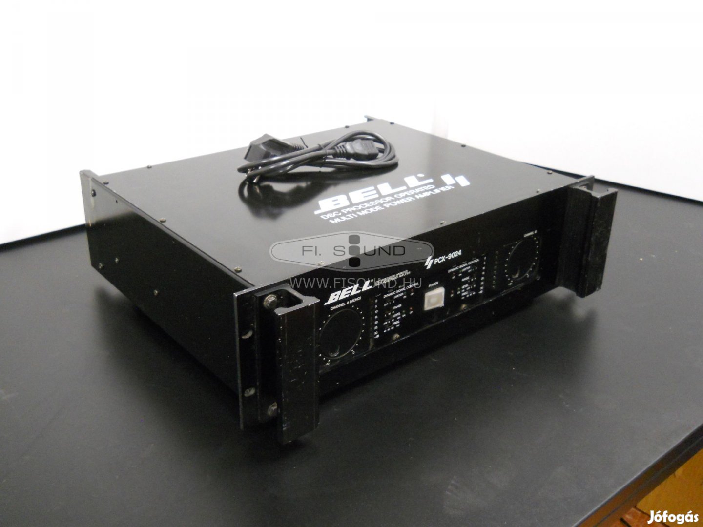 Bell PCX-9024 ,2x650W,2-16ohm,sztereo végfok erősítő