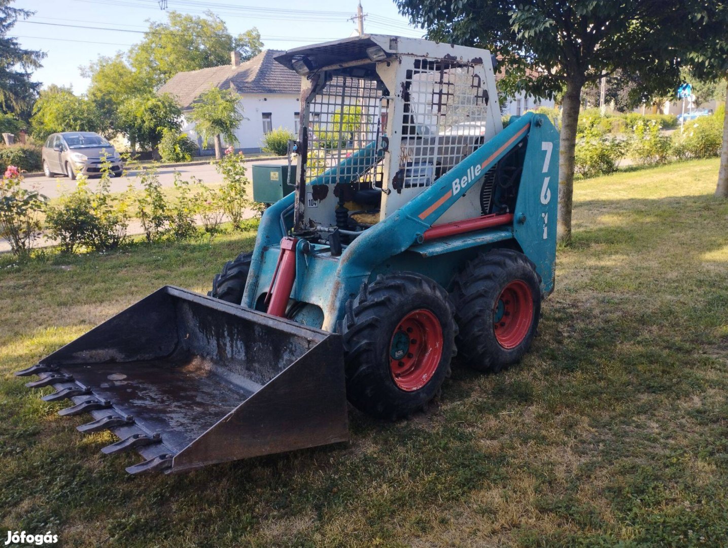 Belle 761xt. Yostickos rakodó gép
