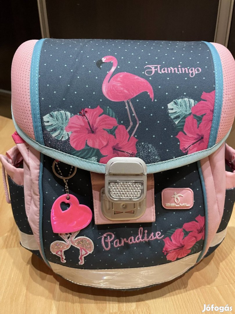 Belmil kislány iskolatáska