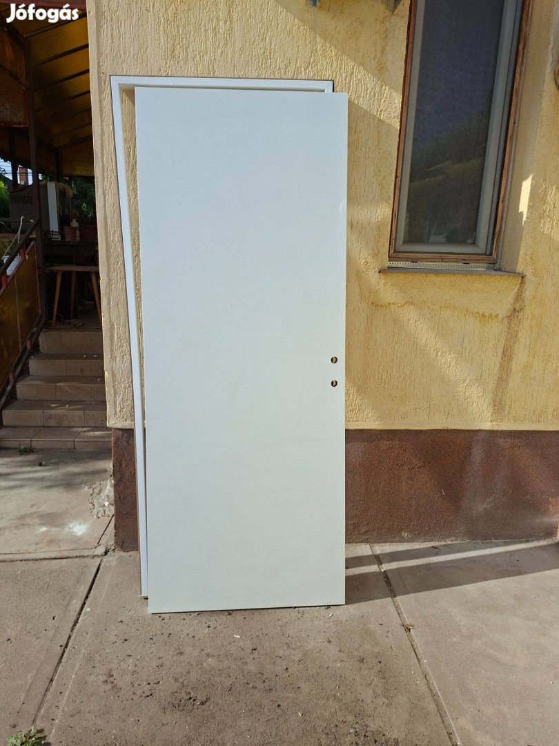 Beltéri ajtó eladó Cegléden