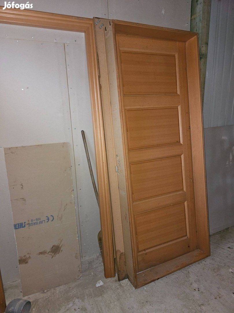 Beltéri fa ajto tokkal régi öreg