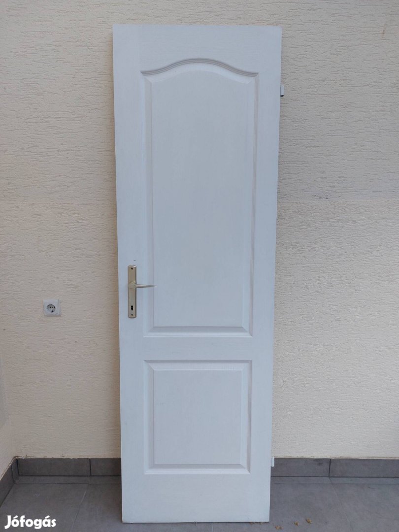 Beltéri fehér ajtó