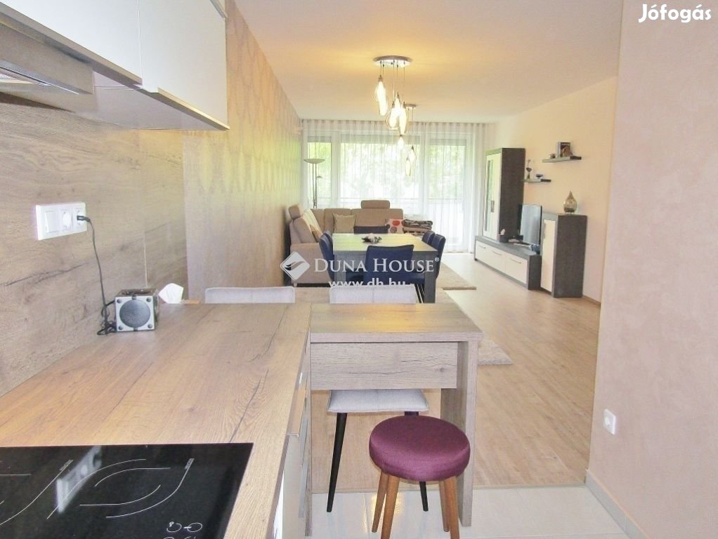 Belvárosában a Hatvan utcában eladó 3szobás lakás