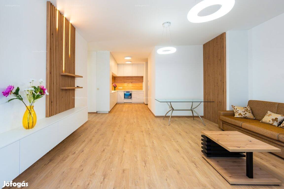 Belvárosban, Új Építésű Társasházban Lakás, Exkluzív Méretű