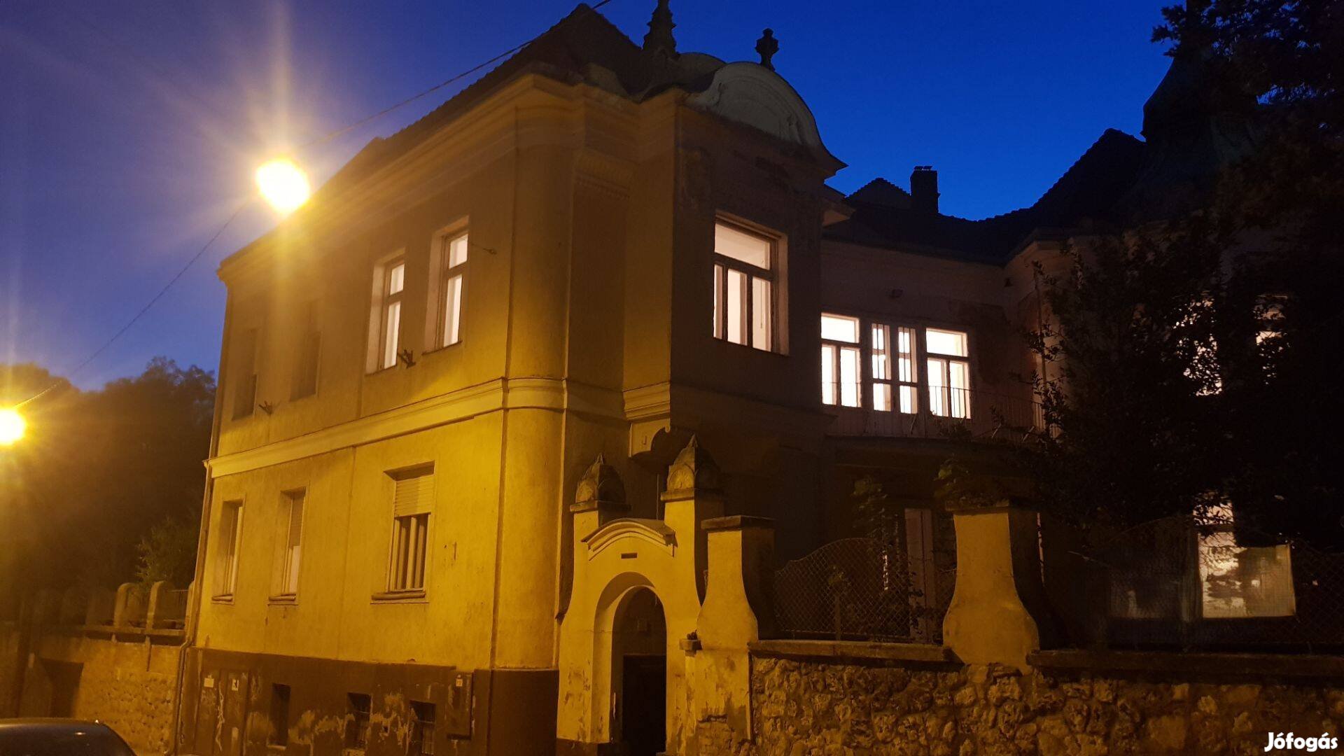 Belvárosi 430 m2 Ingatlan 500 m2 Telken