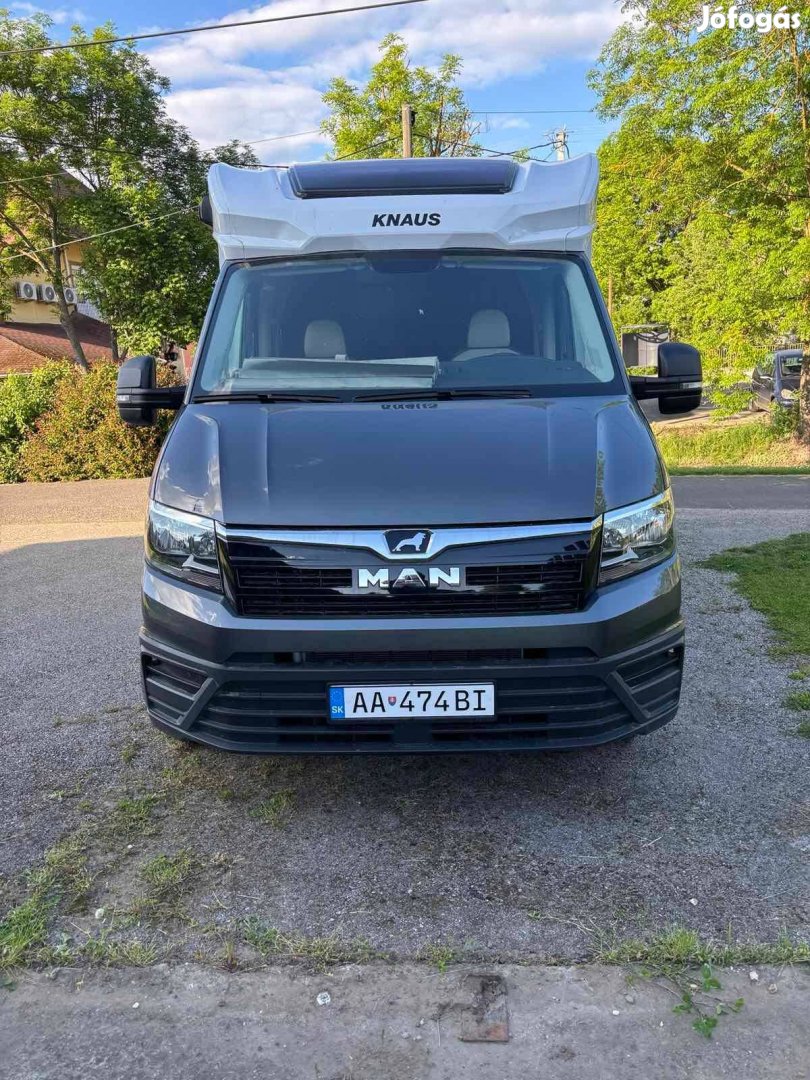 Bemutató lakóautó