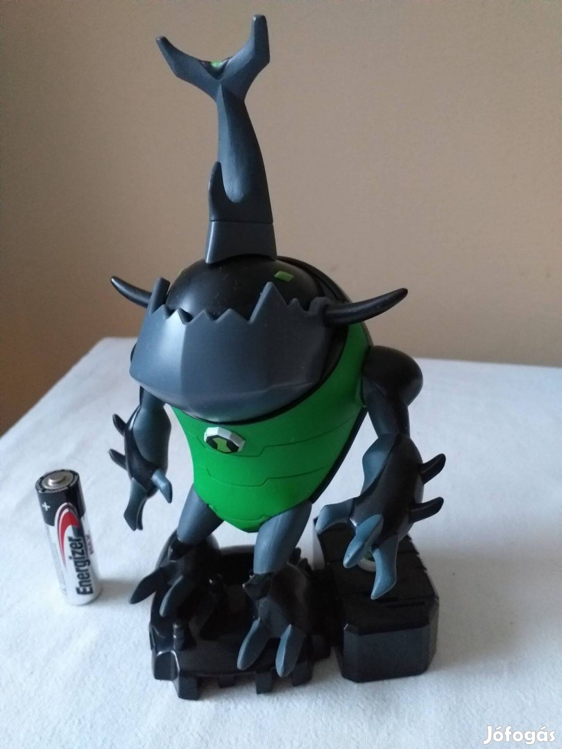 Ben 10 Omniverse Eatle akciófigura