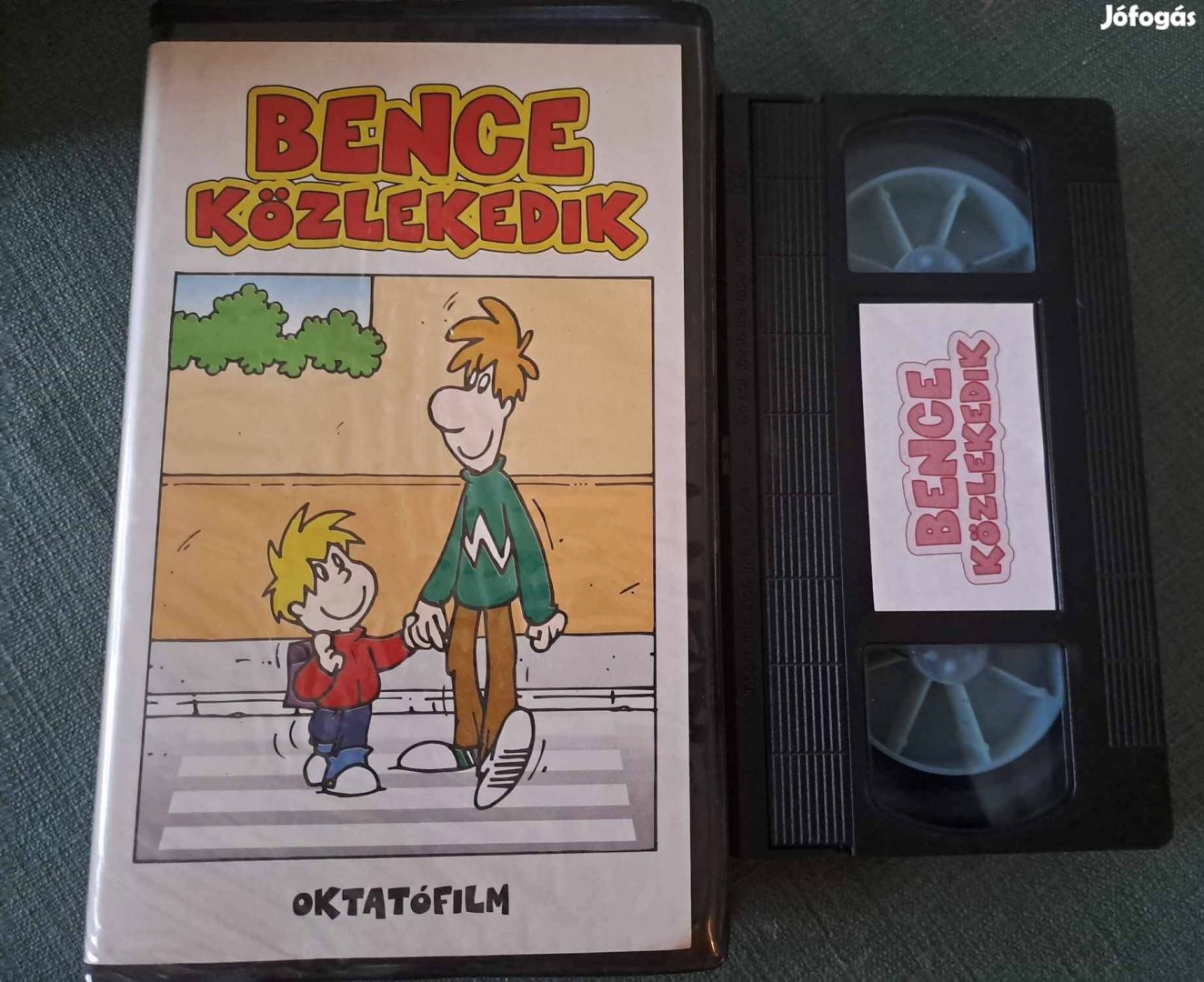 Bence közlekedik VHS - oktatófilm