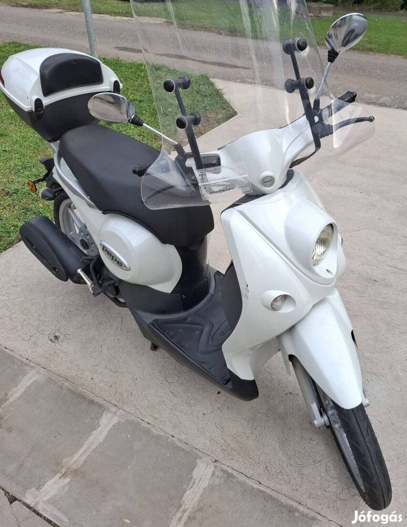 Benelli Pepe 4t