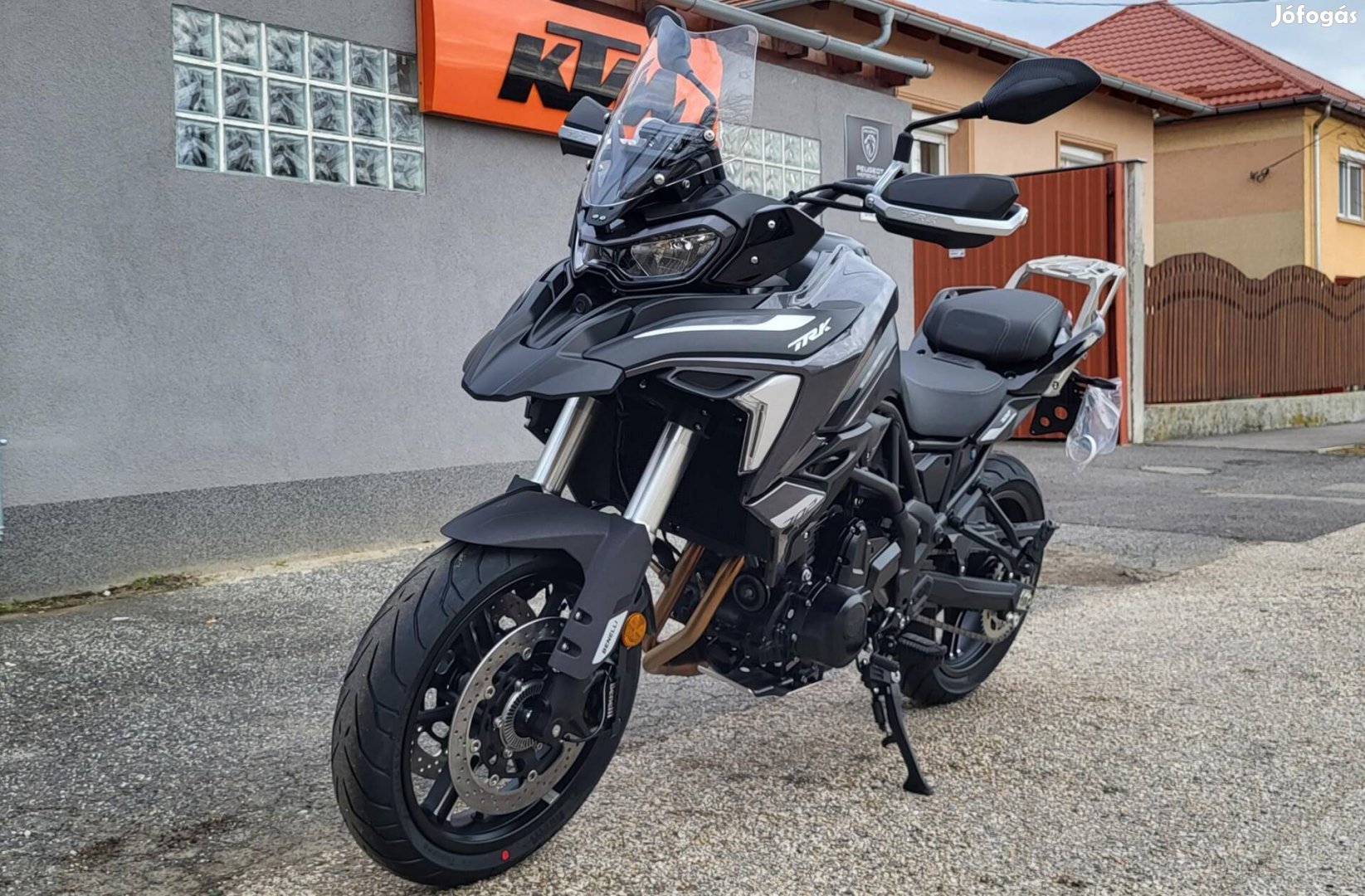 Benelli TRK 702 Győr Márkaképviselet