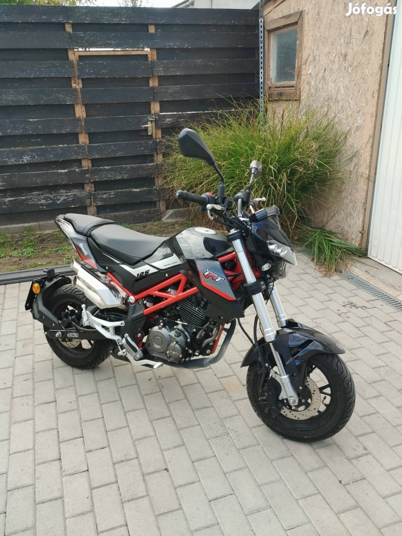 Benelli Tornádó Naked 125-4-T motor 