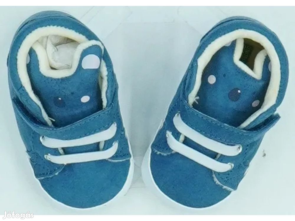 Benetton Új címkés Fiú Kocsicipő EU 17