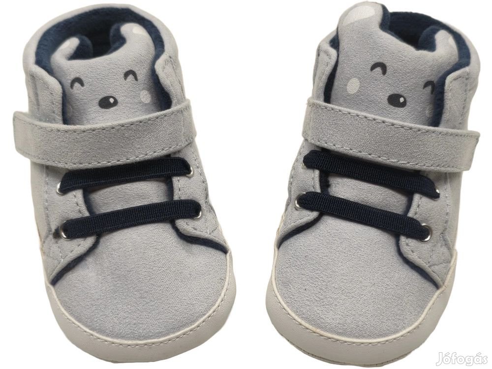 Benetton Új címkés Fiú Kocsicipő EU 19