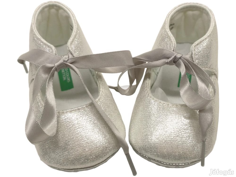 Benetton Új címkés Lány Kocsicipő EU 17