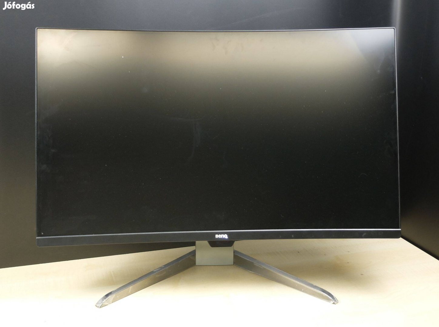 Benq EX3203 R 31.5 144Hz ívelt monitor HDMI Displayport hibás