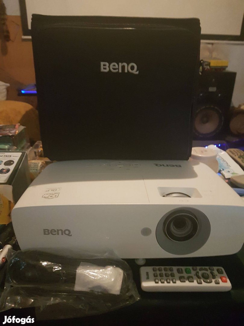 Benq Full HD-3D házimozi projektor TH683