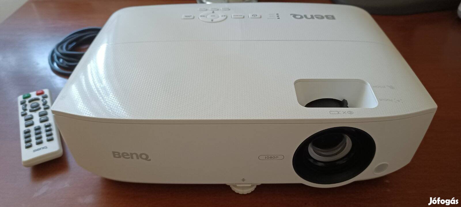 Benq TH534 Full Hd házimozi projektor eladó.