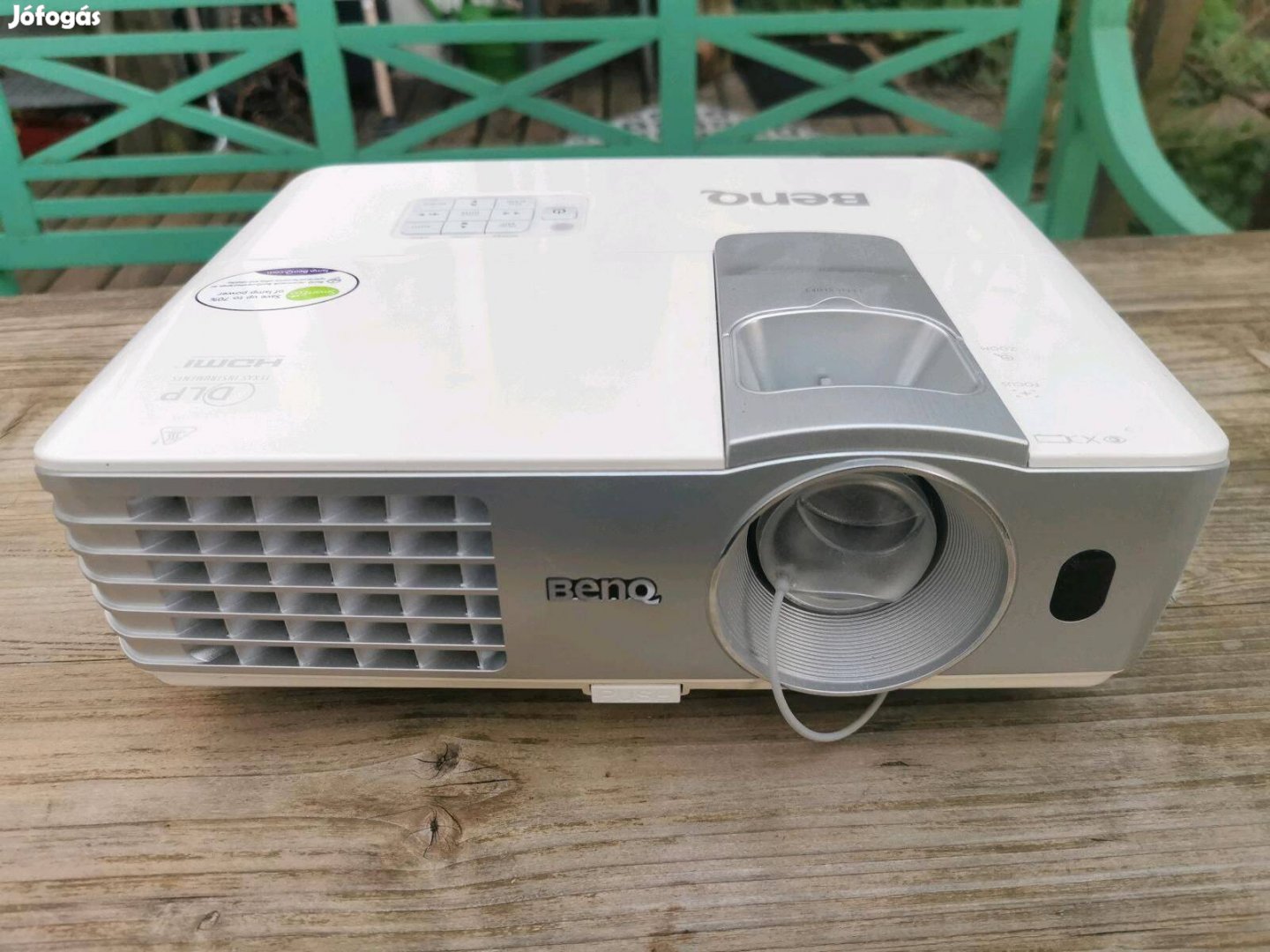 Benq W1070 3D DLP 2000ANSI lumenes projektor használt állapotban eladó
