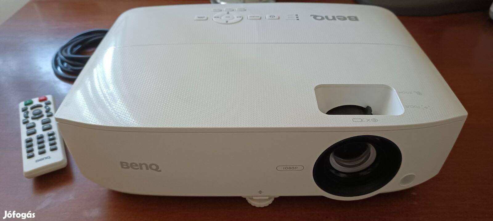 Benq  TH534 full hd  házimozi projektor eladó.