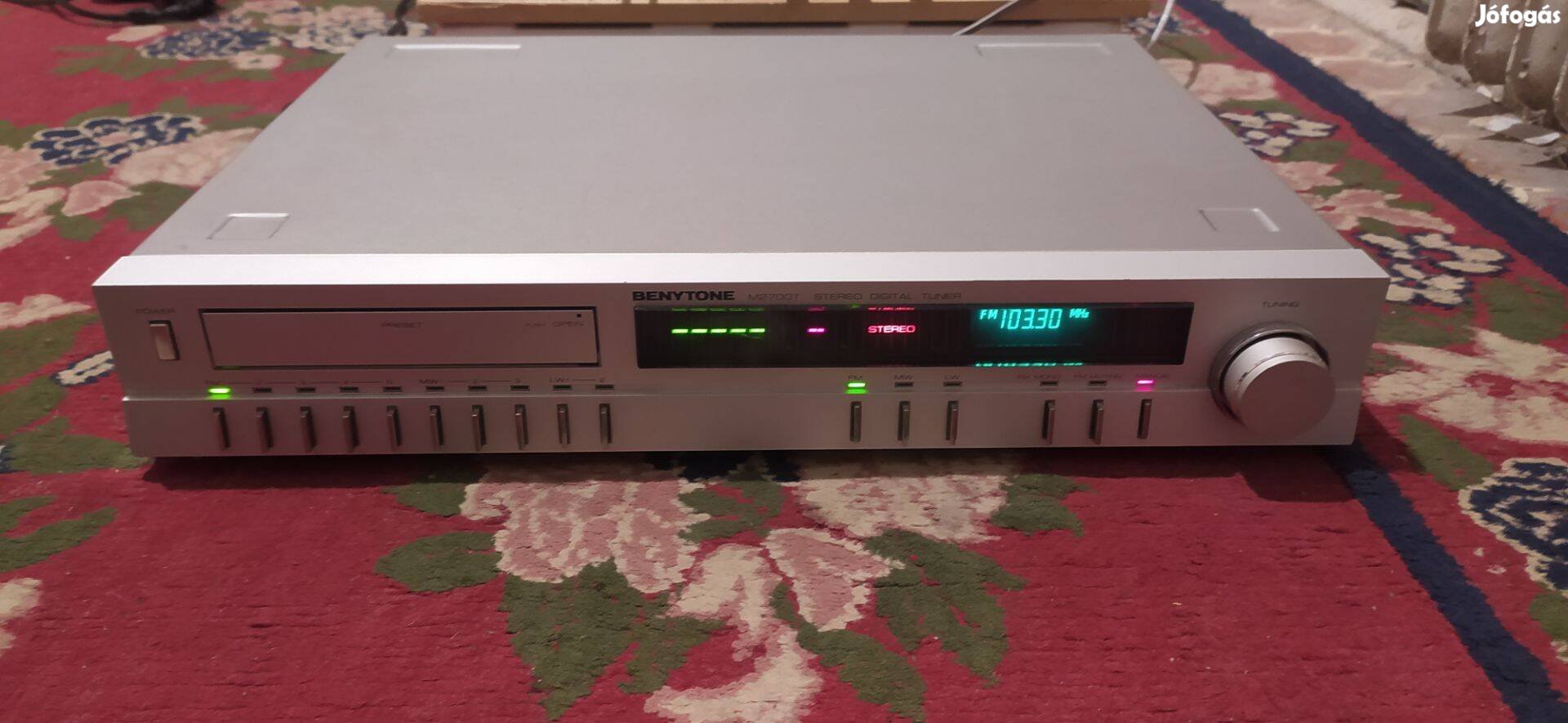 Benytone M2700T digitális tuner