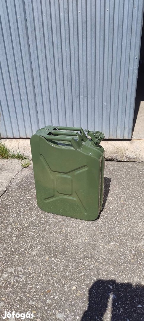 Benzines fém kanna 20 liter