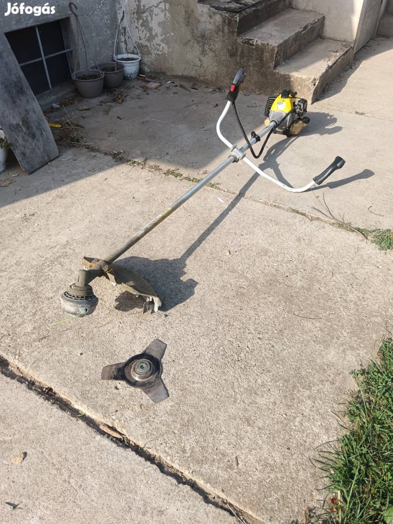 Benzines fűkasza eladó