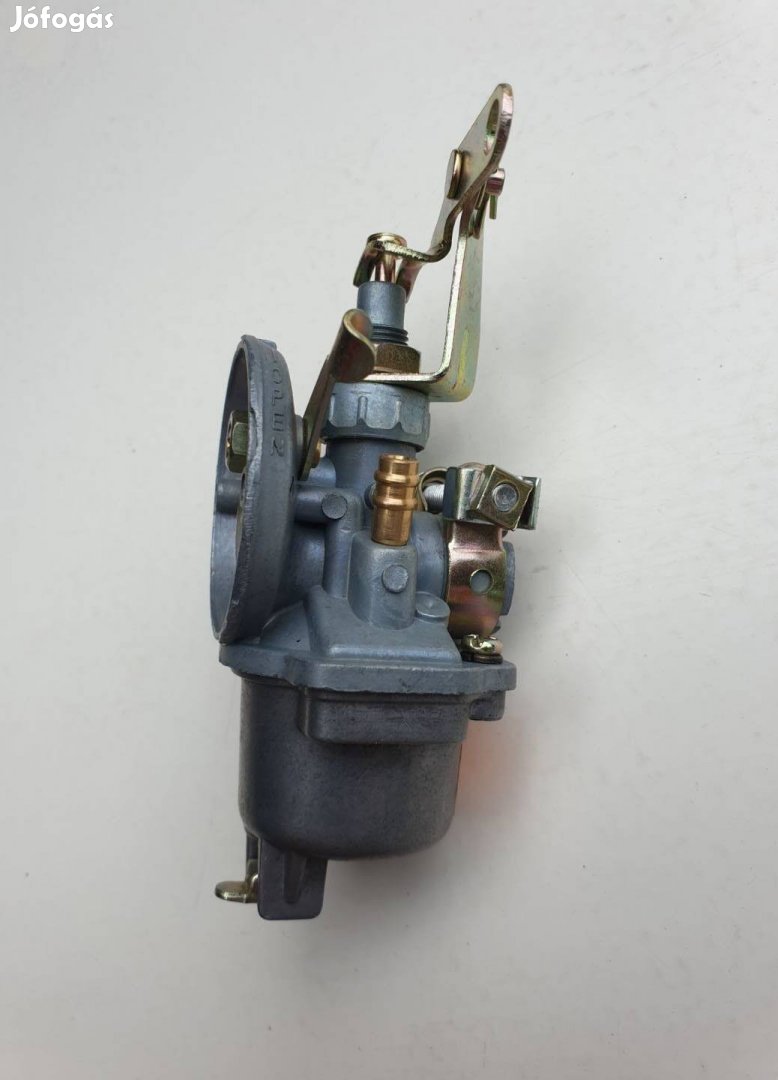 Benzines fűnyíróhoz, egyéb kétütemű és négyütemű motorokhoz karburátor