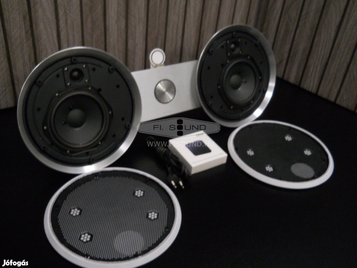 Beosound 8 ,média lejátszó ajéndék BT modullal