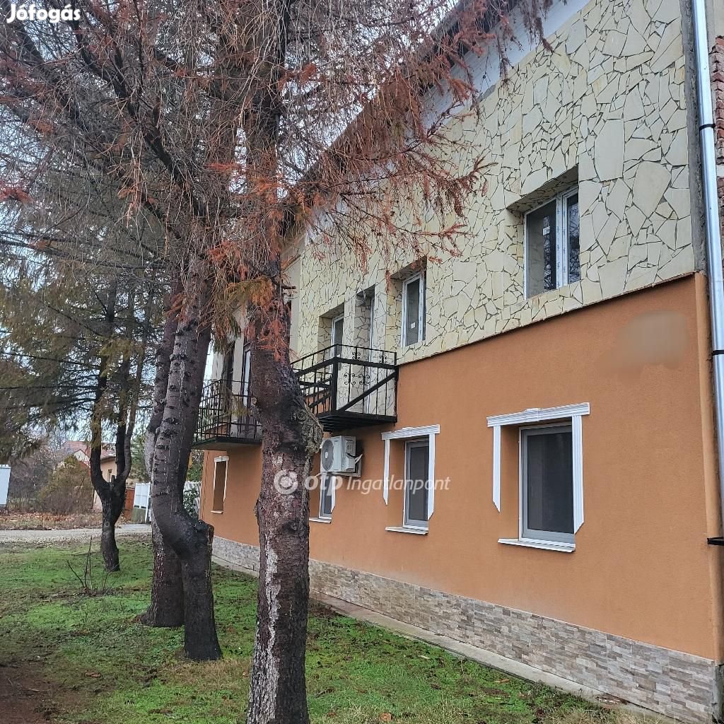 Berettyóújfalui 58 nm-es lakás eladó