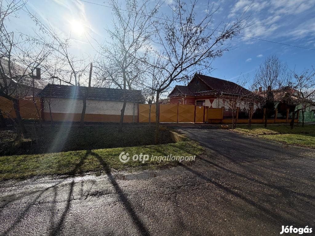 Berettyóújfalui eladó 127 nm-es ház