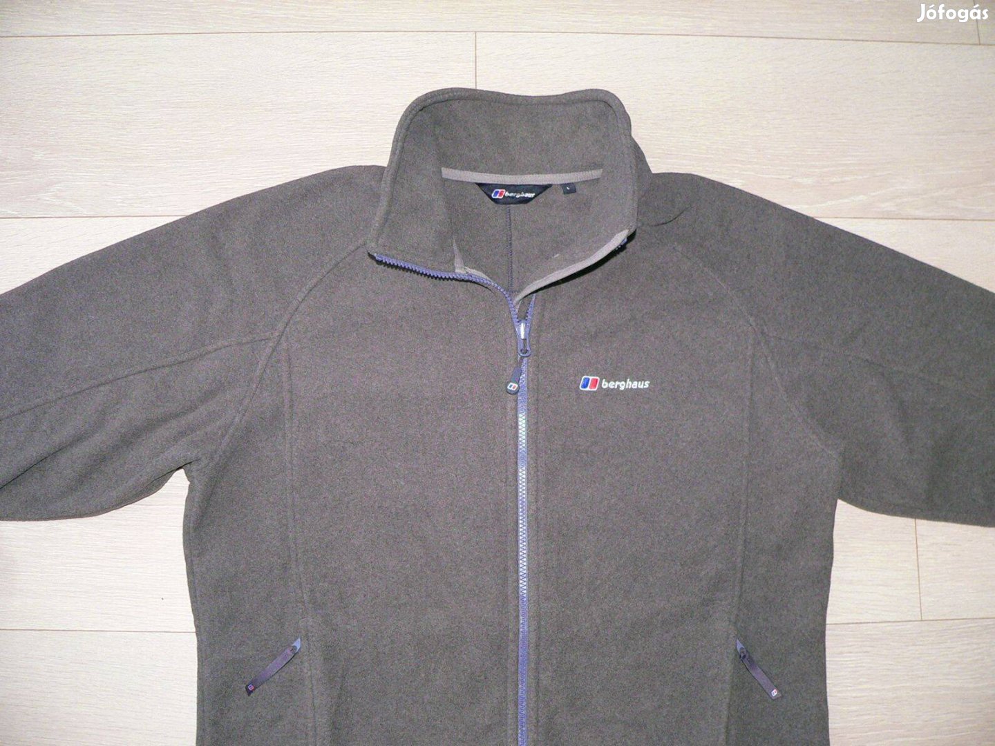 Berghaus cipzáras polár felső L